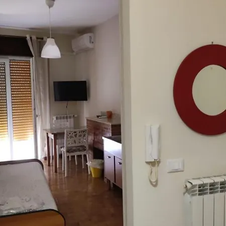 - Day Use One Bed & Breakfast Polla